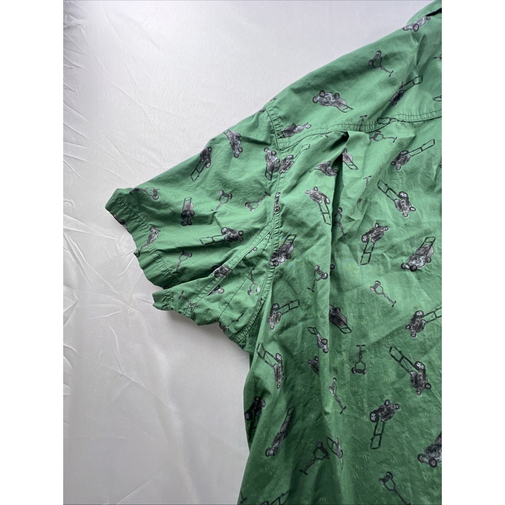Duluth Trading Shirt Mens XXL 2XL Green Untucked Lawn Mower Print See All Pics - Picture 14 of 15